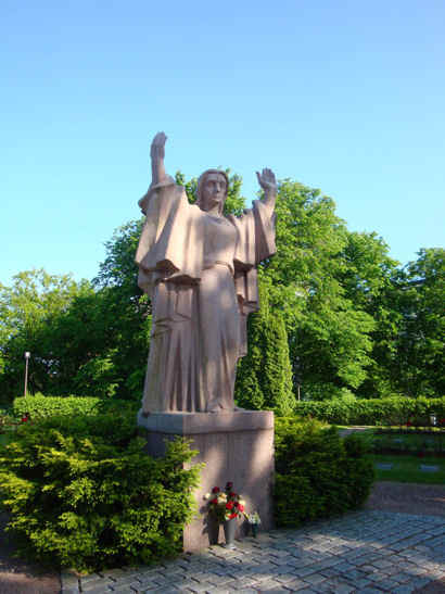 Vapauden Hengetar 2.jpg (84054 bytes)