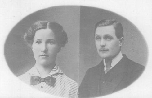 Antti ja Hilda.jpg (13980 bytes)
