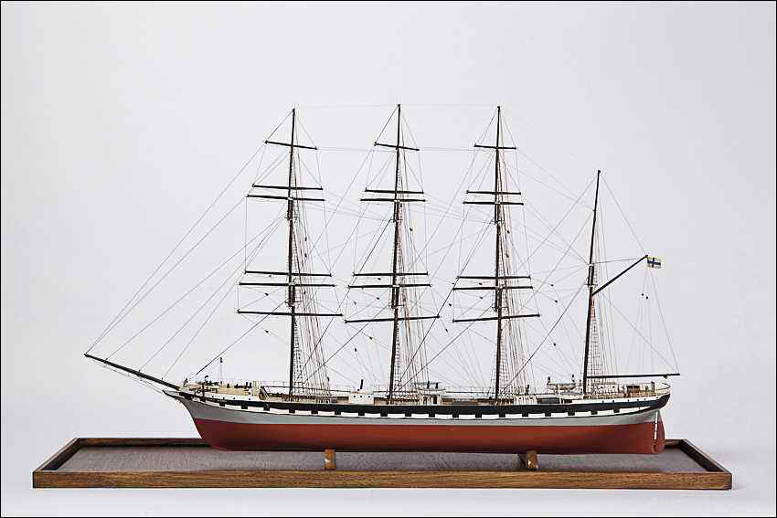 Archibald Russellin pienoismalli.jpg (40922 bytes)