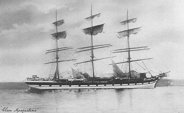 Clan Macfarlane.jpg (30900 bytes)