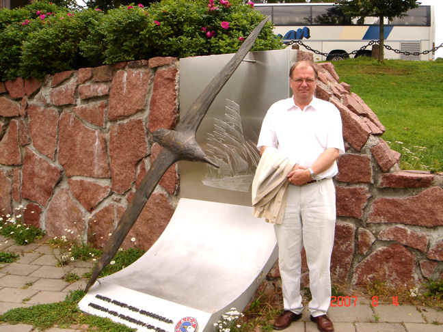 Freedom and Fraternity of the Sea.jpg (117249 bytes)