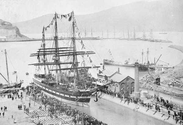 Hurunui  telakassa.jpg (38403 bytes)