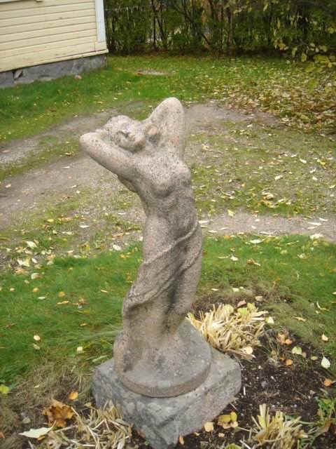 Naisfiguuri.jpg (98176 bytes)
