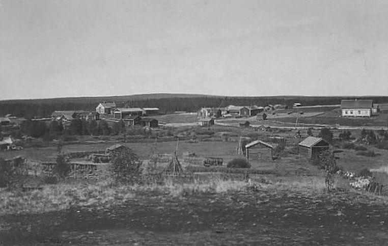 Niskasaari taustalla.jpg (53557 bytes)