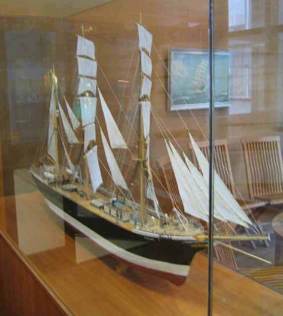 Penangin pienoismalli.jpg (52297 bytes)