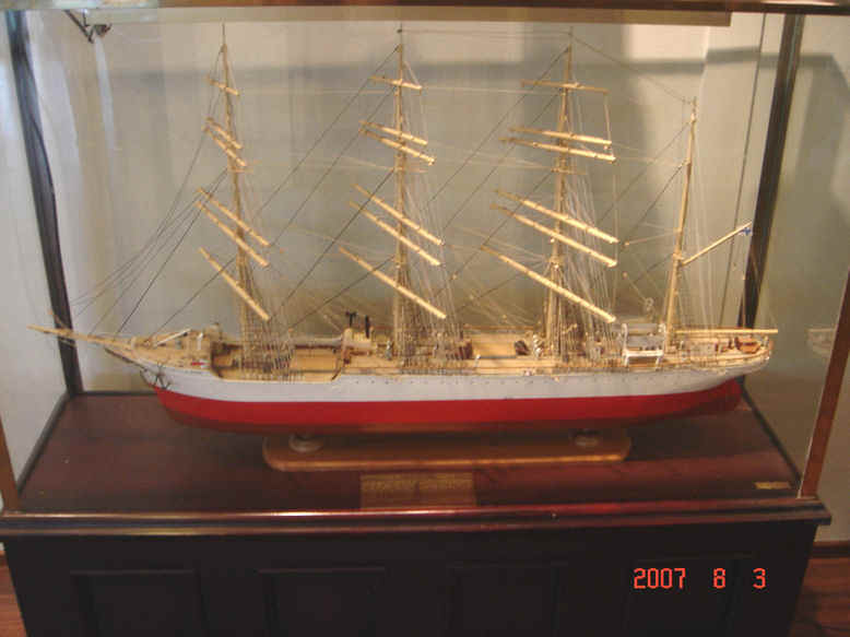 Vikingin pienoismalli.jpg (88459 bytes)