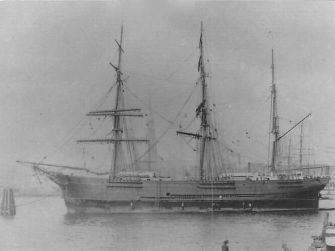 atalanta.jpg (33907 bytes)