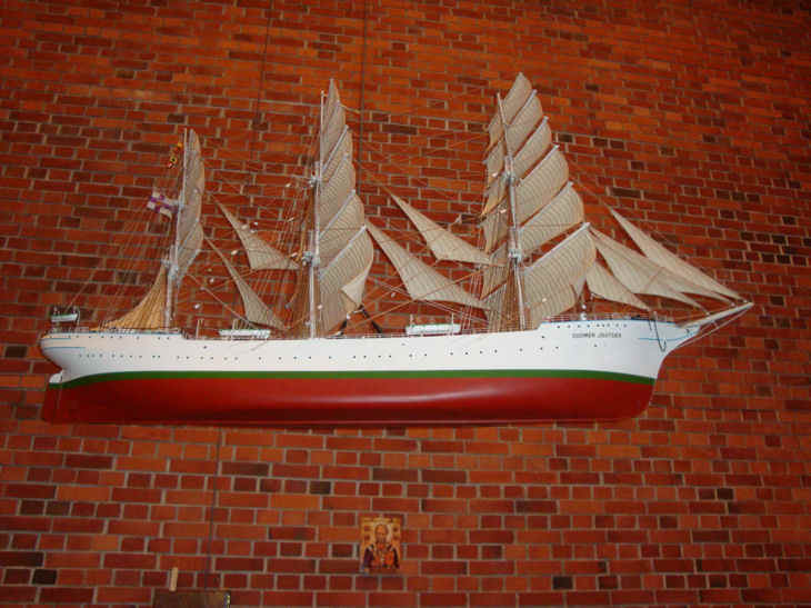 merikappelin pienoismalli.JPG (133225 bytes)